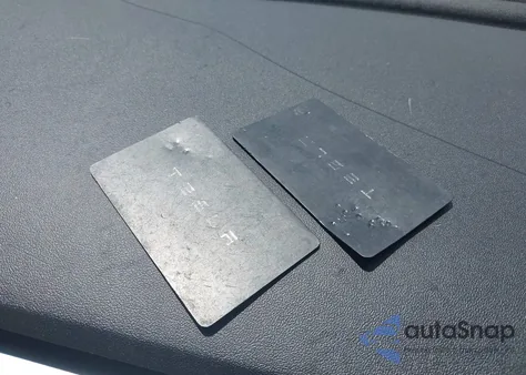 2018 Tesla Model 3 Long Range/Performance z USA, uszkodzony, nr VIN 5YJ3E1EB4JF188104